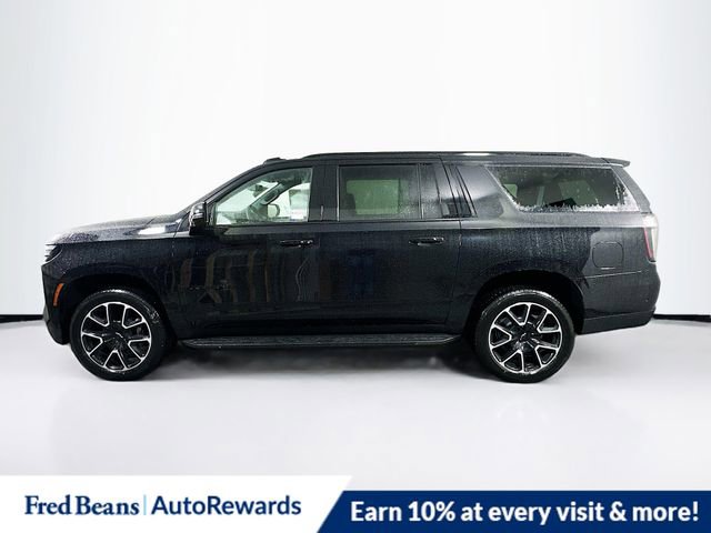 2026 Chevrolet Suburban RST photo 3