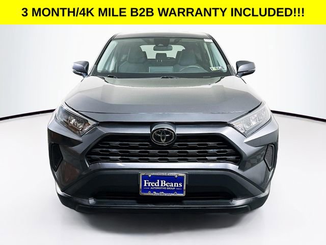 2022 Toyota RAV4 LE photo 2