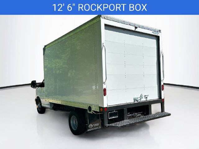 New 2026 Chevrolet Express Cutaway 3500 1WT Cutaway Van