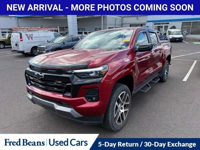 2024 Chevrolet Colorado Z71 photo 3