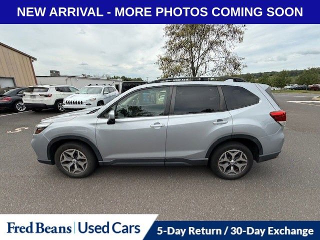 2019 Subaru Forester Premium photo 4