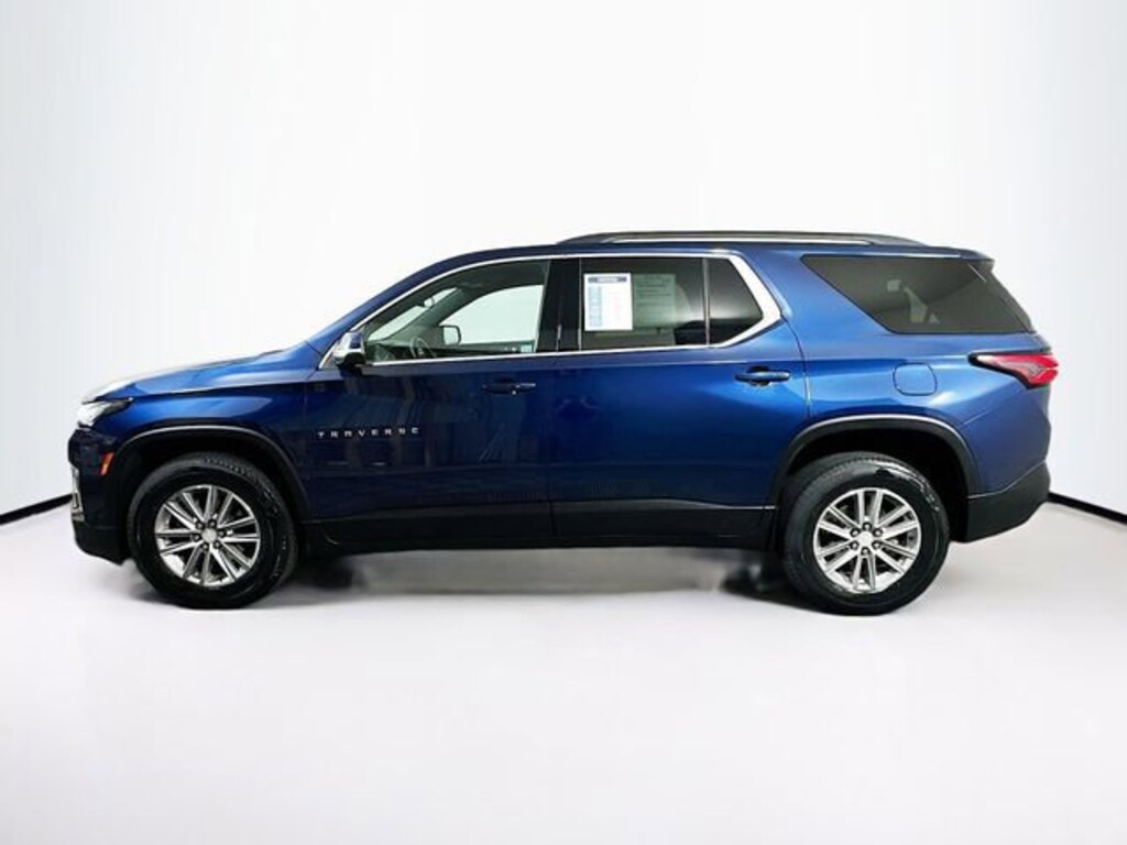 Used 2023 Chevrolet Traverse LT Cloth SUV