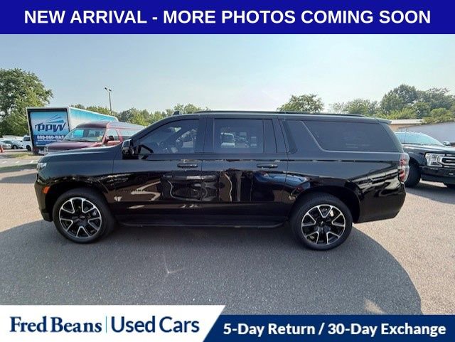 2024 Chevrolet Suburban RST photo 4
