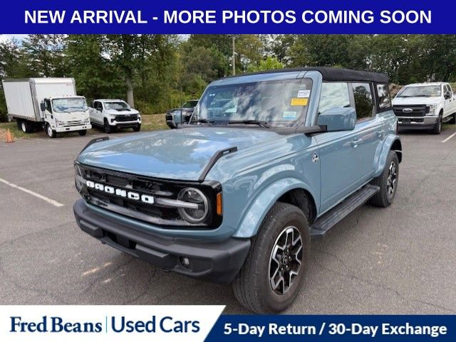 2021 Ford Bronco Base photo 2