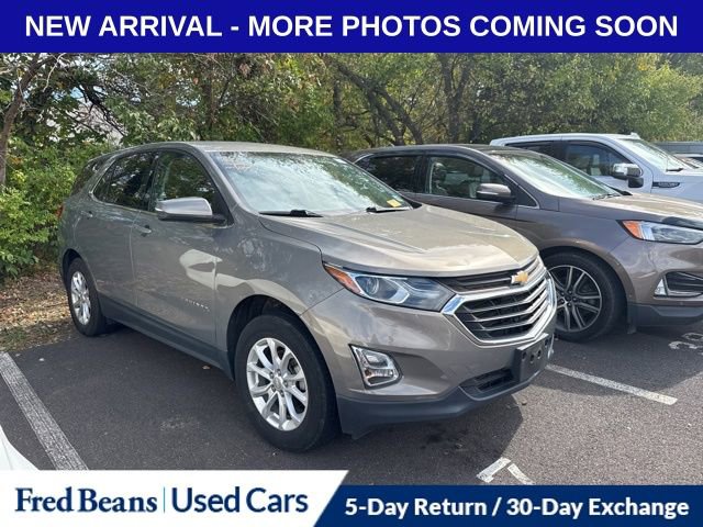 2019 Chevrolet Equinox LT photo 2