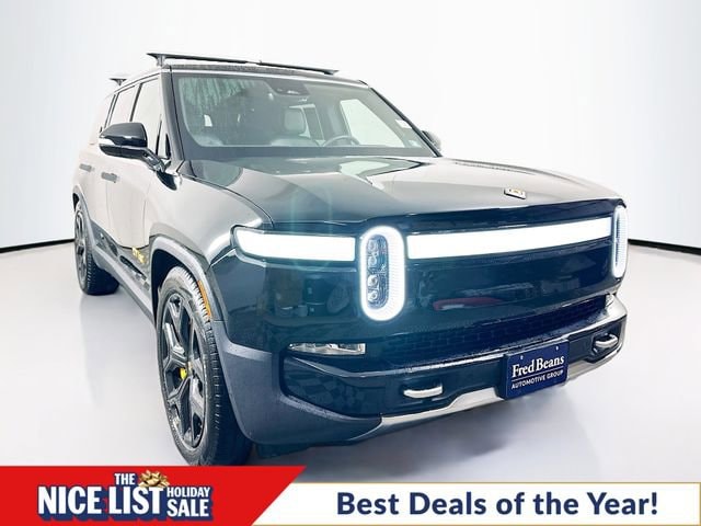 2023 Rivian R1S Adventure's photo