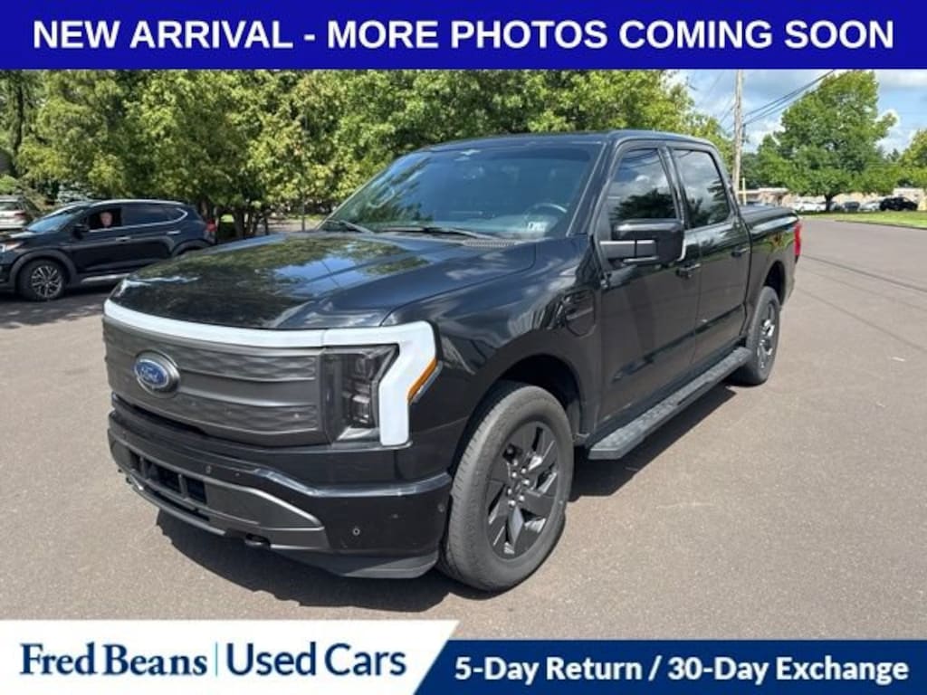 Used 2023 Ford F-150 Lightning Lariat Truck