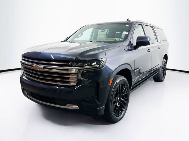 2023 Chevrolet Suburban High Country photo 3
