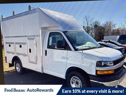 2025 Chevrolet Express Cutaway 3500 1WT Cutaway Van for sale in DOYLESTOWN, PA