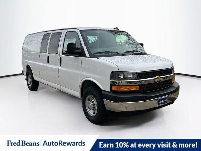 2025 Chevrolet Express Cargo