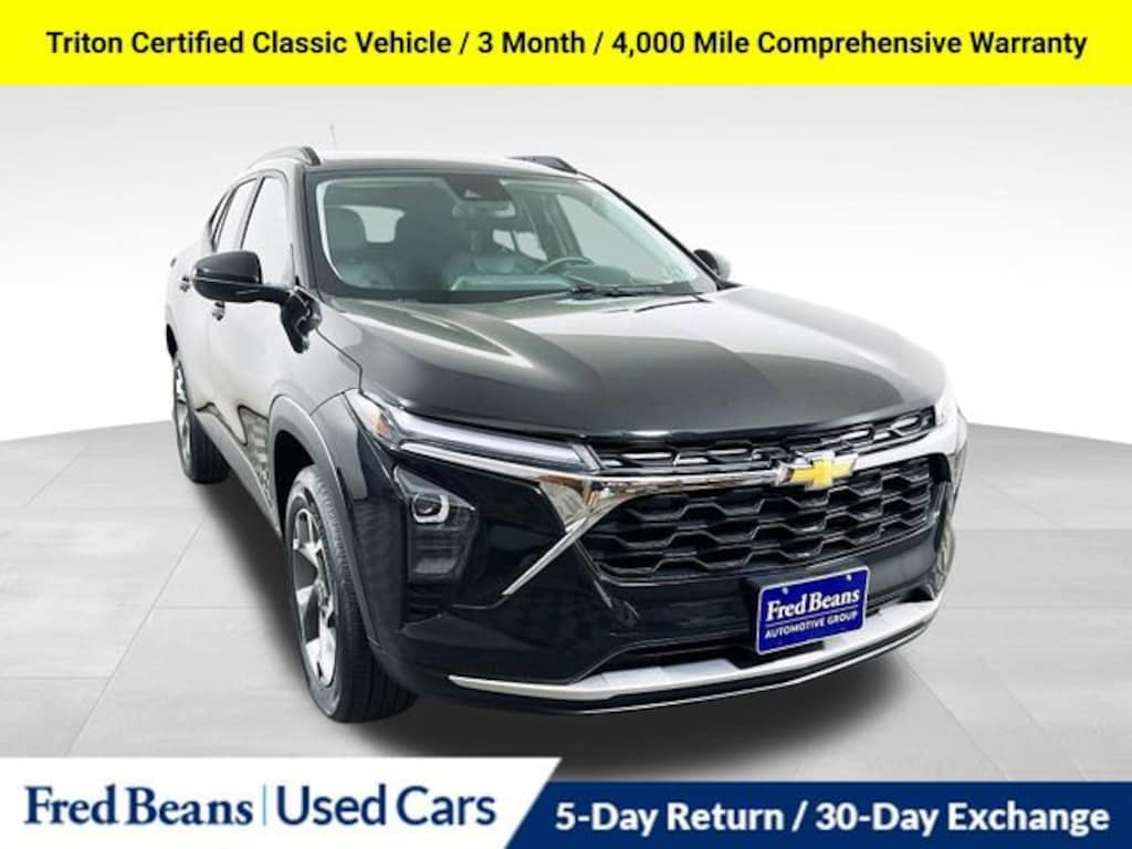 Used 2025 Chevrolet Trax LT SUV