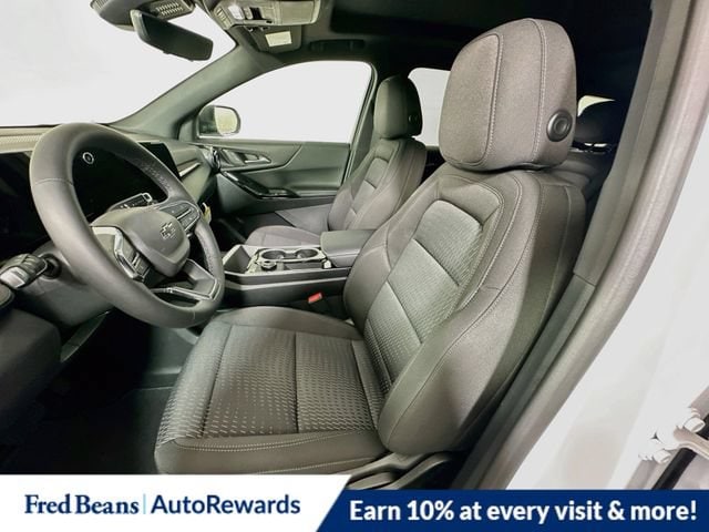 2027 Chevrolet Equinox LT - Photo 17