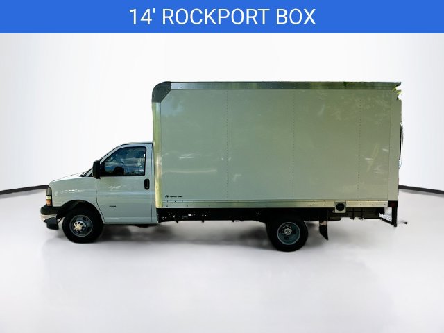 New 2026 Chevrolet Express Cutaway 3500 1WT Cutaway Van