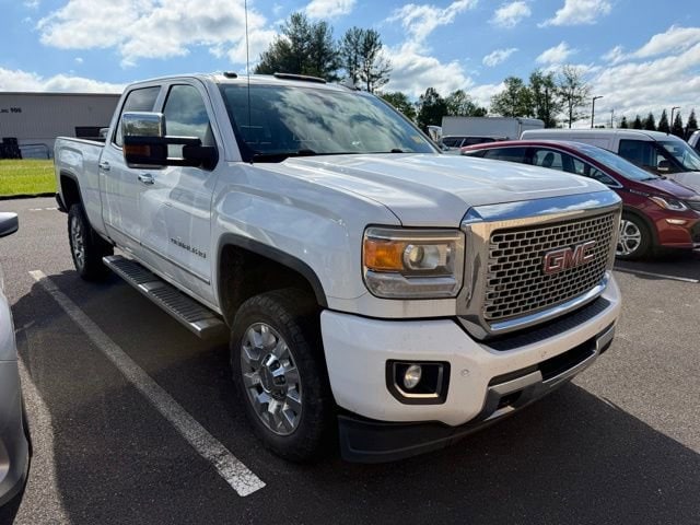 2016 GMC Sierra 4WD Crew Cab Standard Box Denali's photo