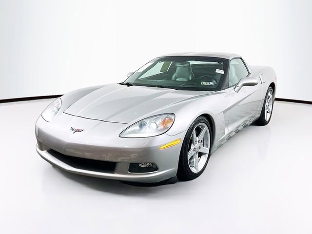 2005 Chevrolet Corvette Base photo 2