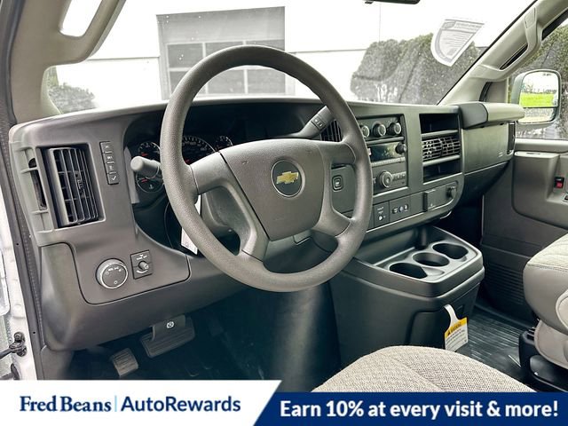 2025 Chevrolet Express Cargo Work Van - Photo 7