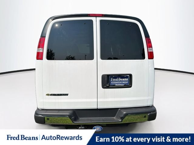 2025 Chevrolet Express Cargo Work Van - Photo 6