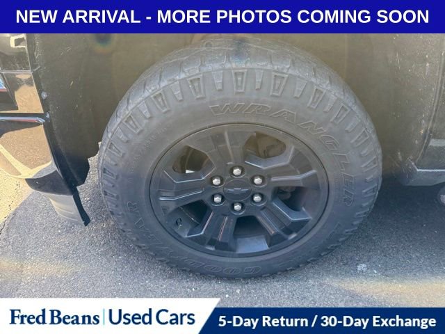 2015 Chevrolet Silverado 1500 LT photo 2