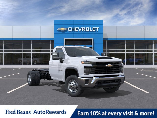  Chevrolet Silverado 3500 HD Chassis Cab