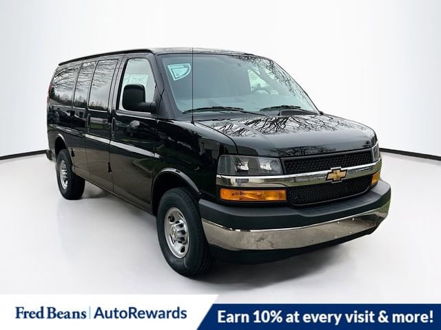 2025 Chevrolet Express Cargo Work Van's photo