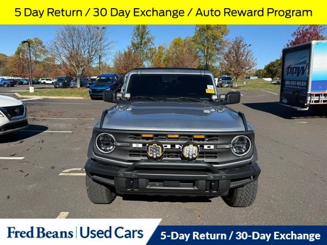 2021 Ford Bronco Base photo 2