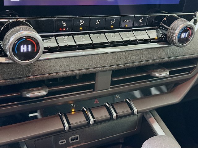 2026 Chevrolet Colorado Trail Boss - Photo 11