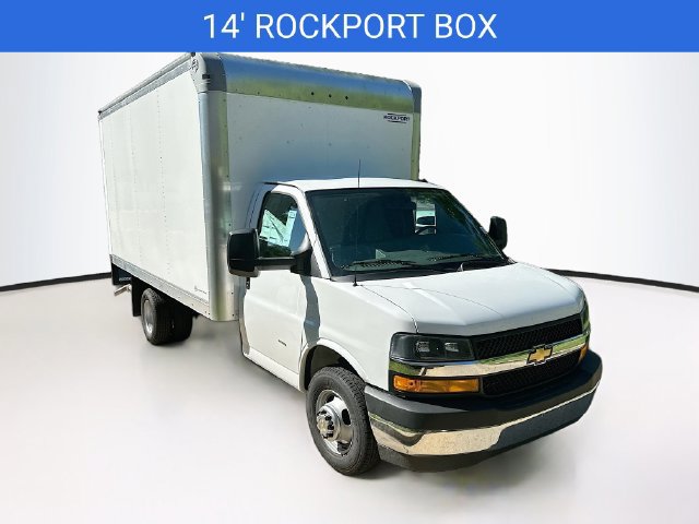 New 2026 Chevrolet Express Cutaway 3500 1WT Cutaway Van