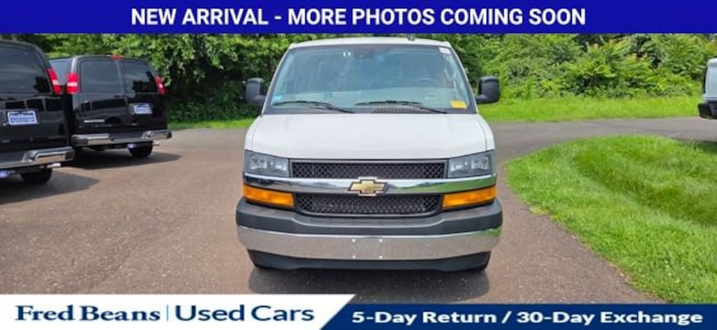 Used 2024 Chevrolet Express Passenger 3500 1LT Van