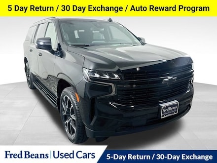 2023 Chevrolet Suburban RST