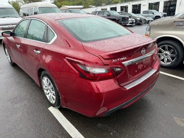 2017 Nissan Altima 2.5 SR photo 4
