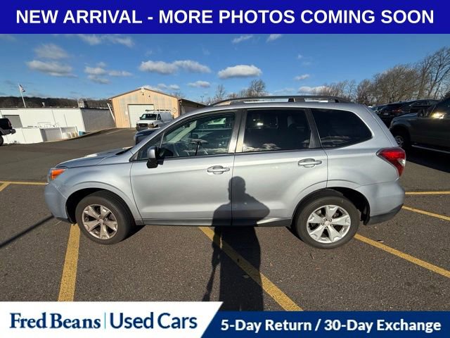 2016 Subaru Forester 2.5i Premium photo 2