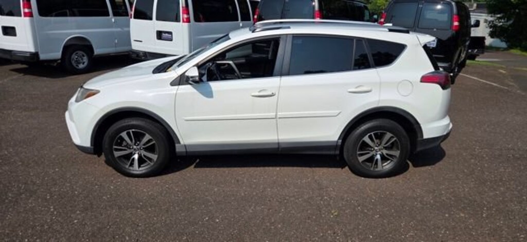 Used 2018 Toyota RAV4 XLE SUV