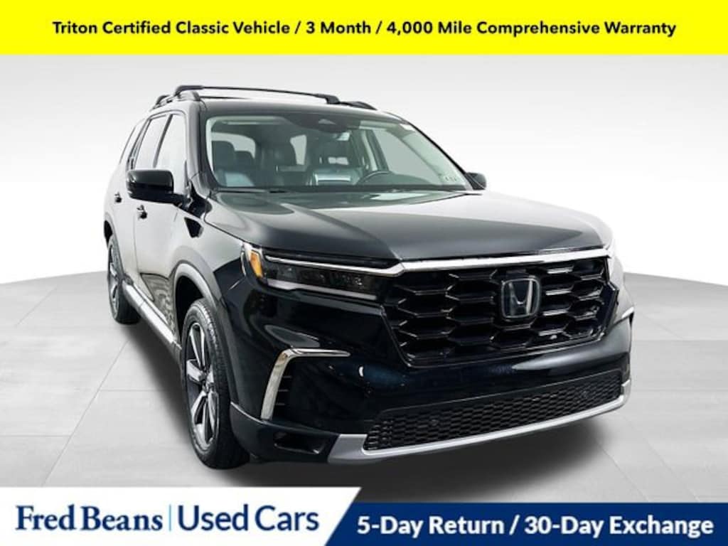 Used 2025 Honda Pilot Touring SUV