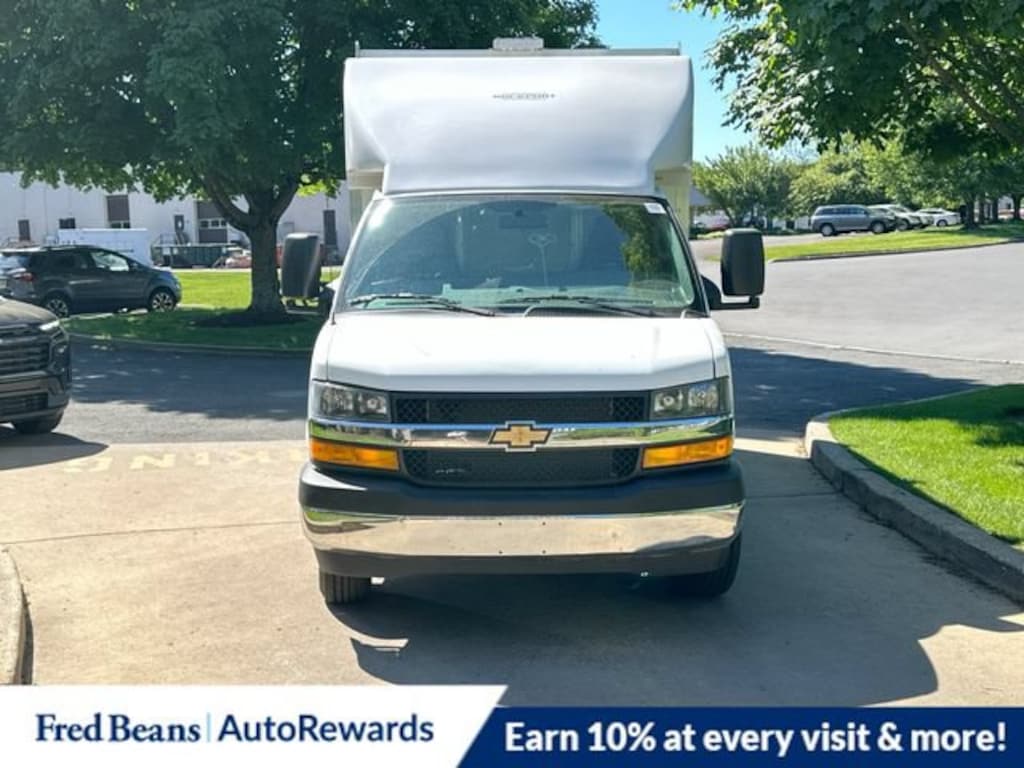 New 2026 Chevrolet Express Cutaway 3500 1WT Cutaway Van