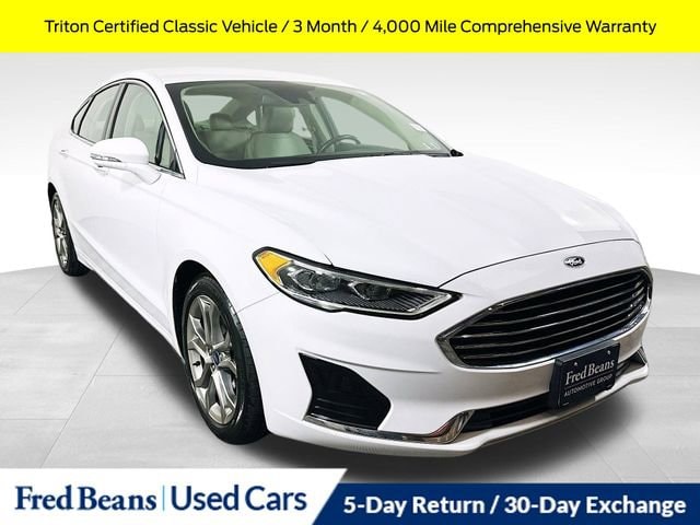 2019 Ford Fusion SEL's photo