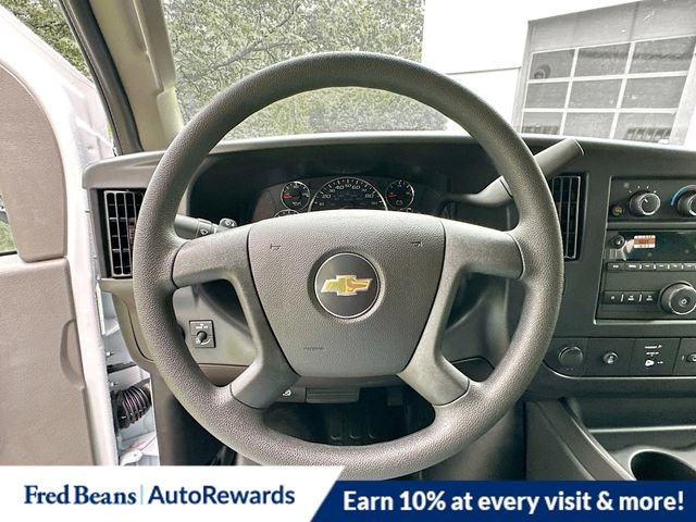 2025 Chevrolet Express Cargo Work Van - Photo 9