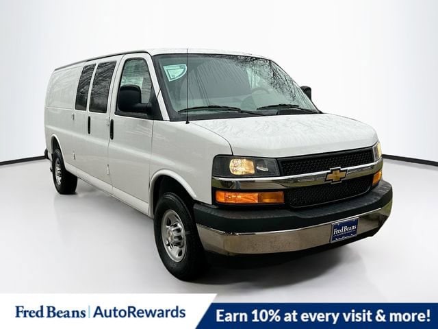 2025 Chevrolet Express Cargo Work Van's photo