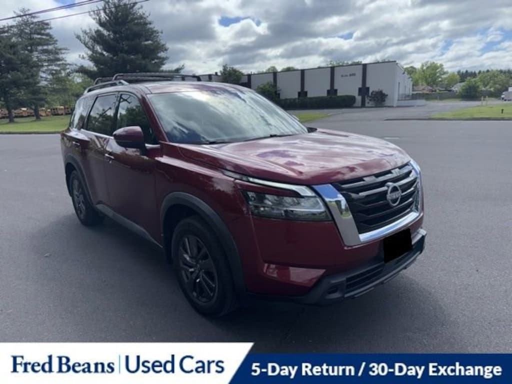 Used 2022 Nissan Pathfinder SV 4WD SUV