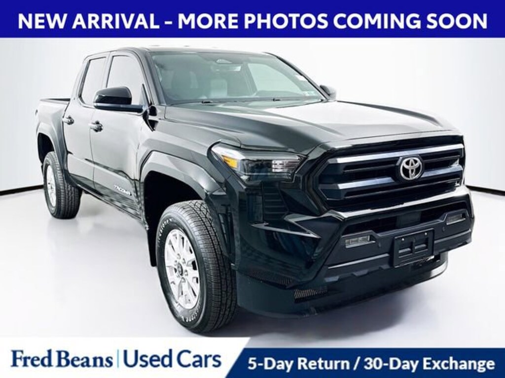 Used 2024 Toyota Tacoma 4WD SR5