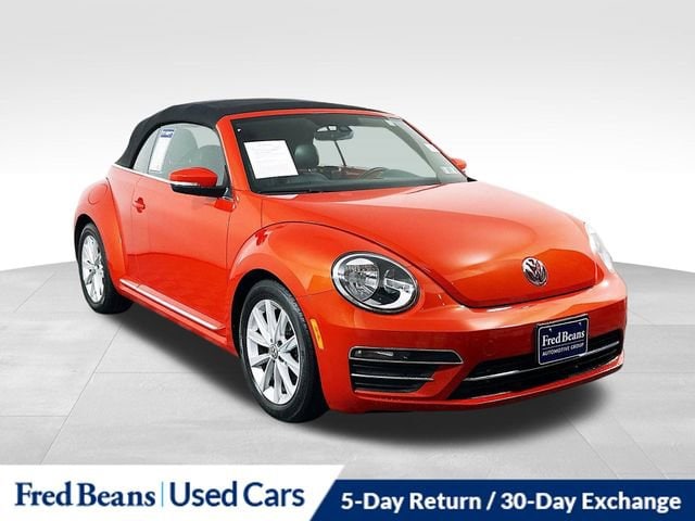 2018 Volkswagen Beetle S's photo
