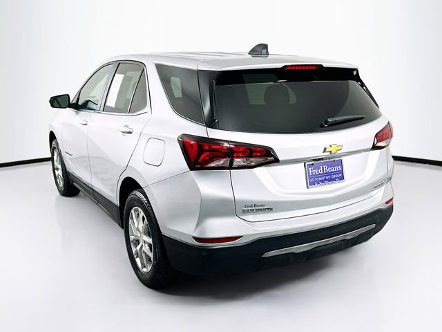 2022 Chevrolet Equinox LT photo 2