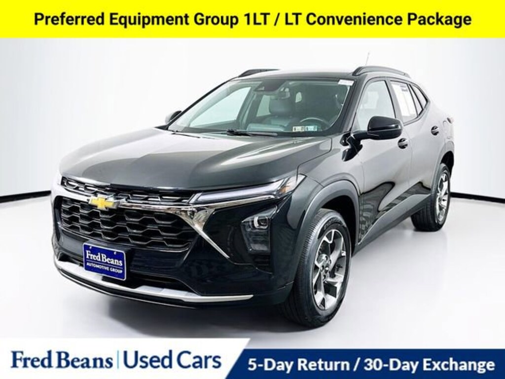 Used 2025 Chevrolet Trax LT SUV