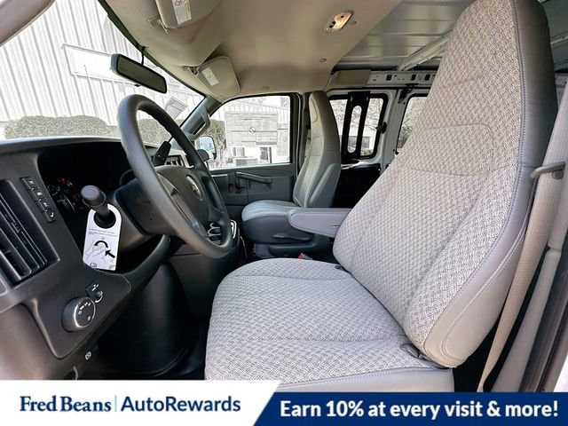 2025 Chevrolet Express Cargo Work Van - Photo 12