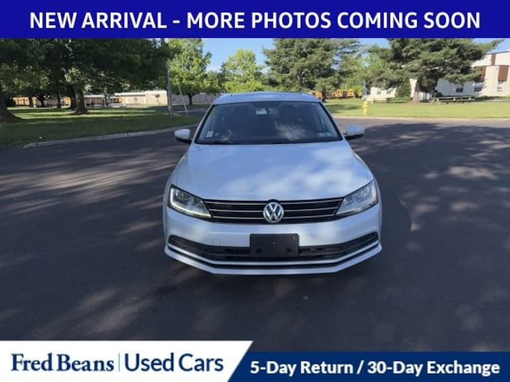 Used 2017 Volkswagen Jetta 1.4T SE Sedan