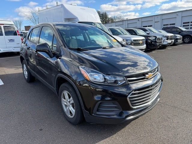 2020 Chevrolet Trax LS's photo