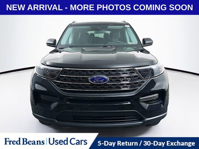2023 Ford Explorer XLT photo 2