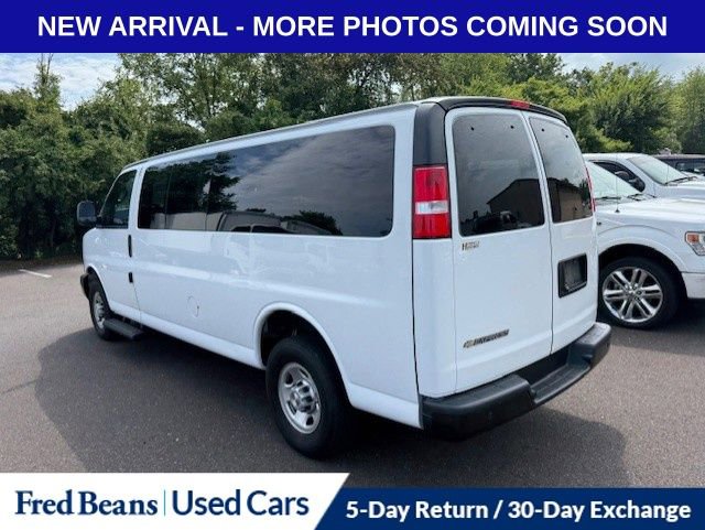 2023 Chevrolet Express Passenger 3500 Van photo 2
