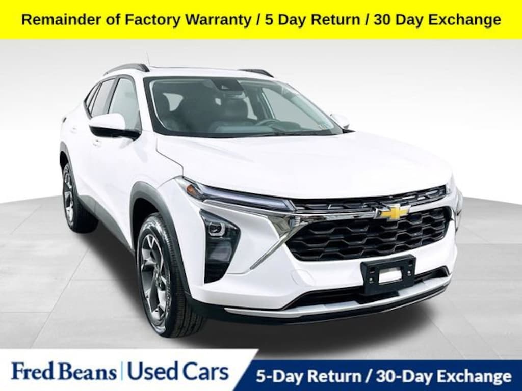 Used 2025 Chevrolet Trax LT SUV