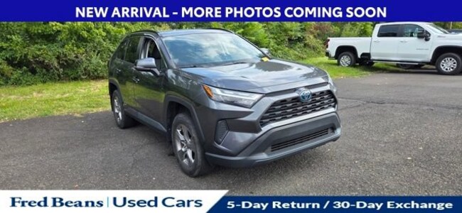 2022 Toyota RAV4 Hybrid XLE