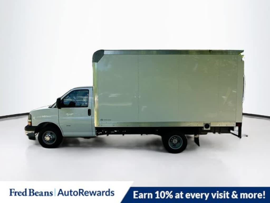 New 2026 Chevrolet Express Cutaway 3500 1WT Cutaway Van